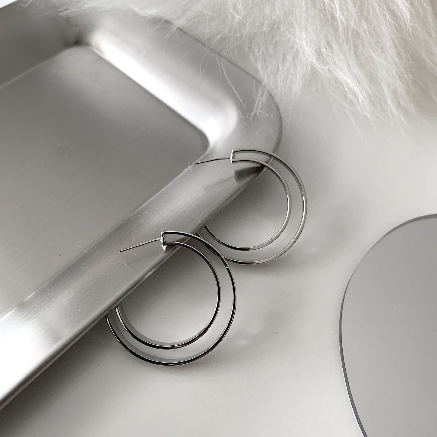 Double Circle Plain Hoop Earrings