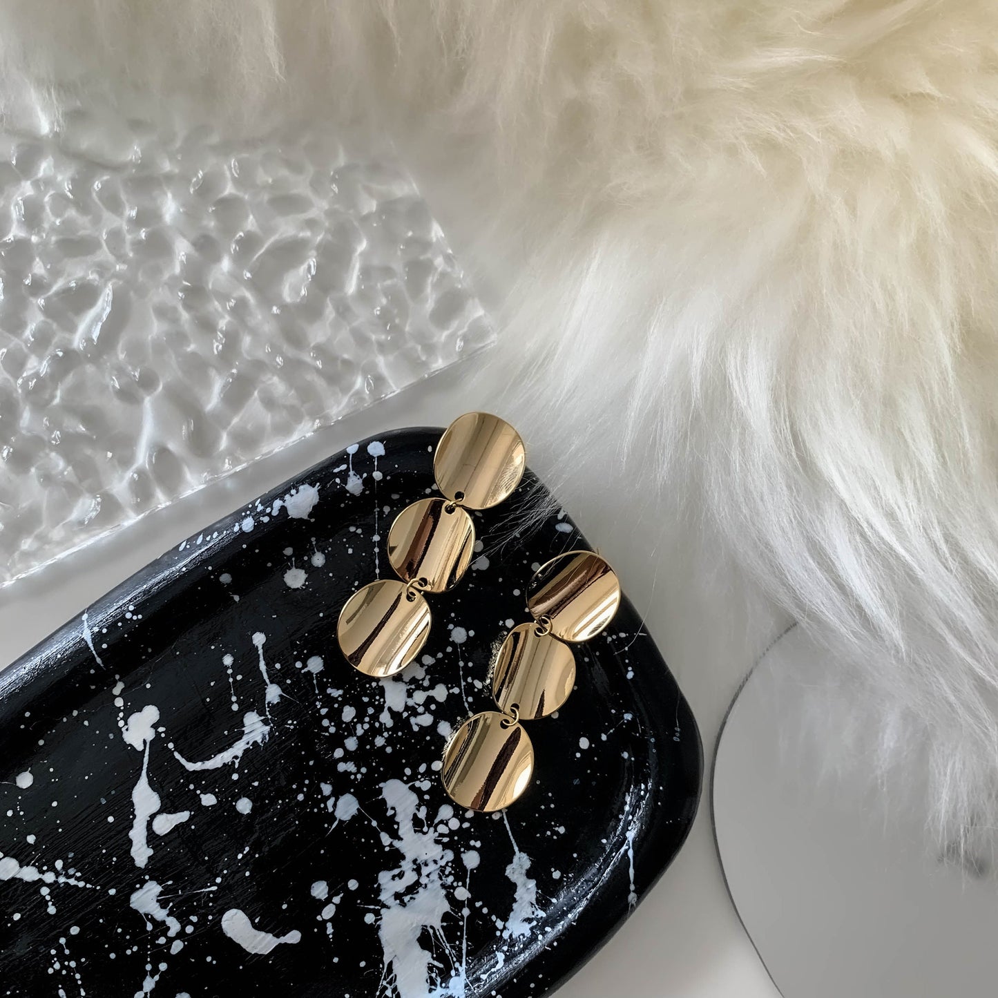 Long Round Plate Earrings
