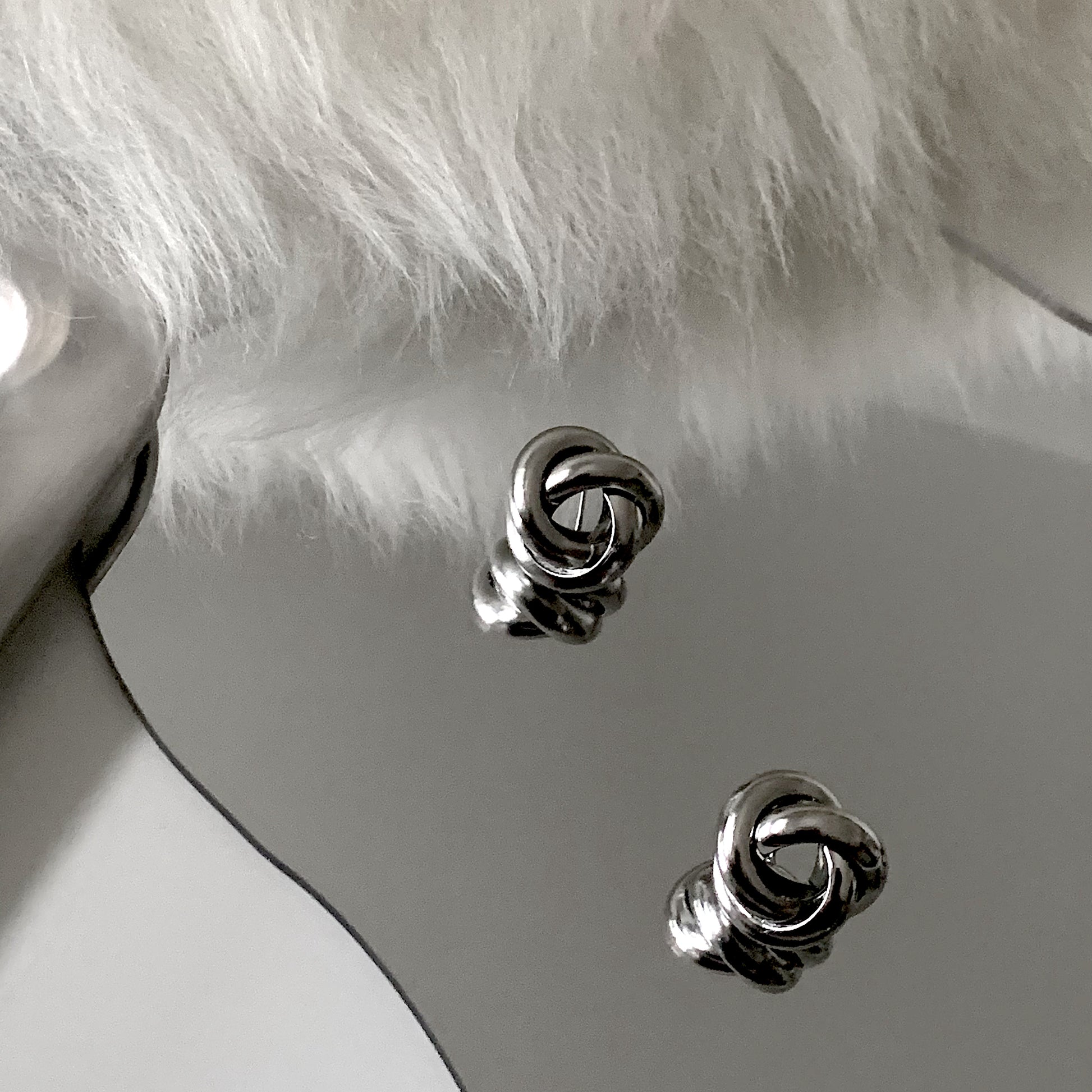 Sliver knot Studs