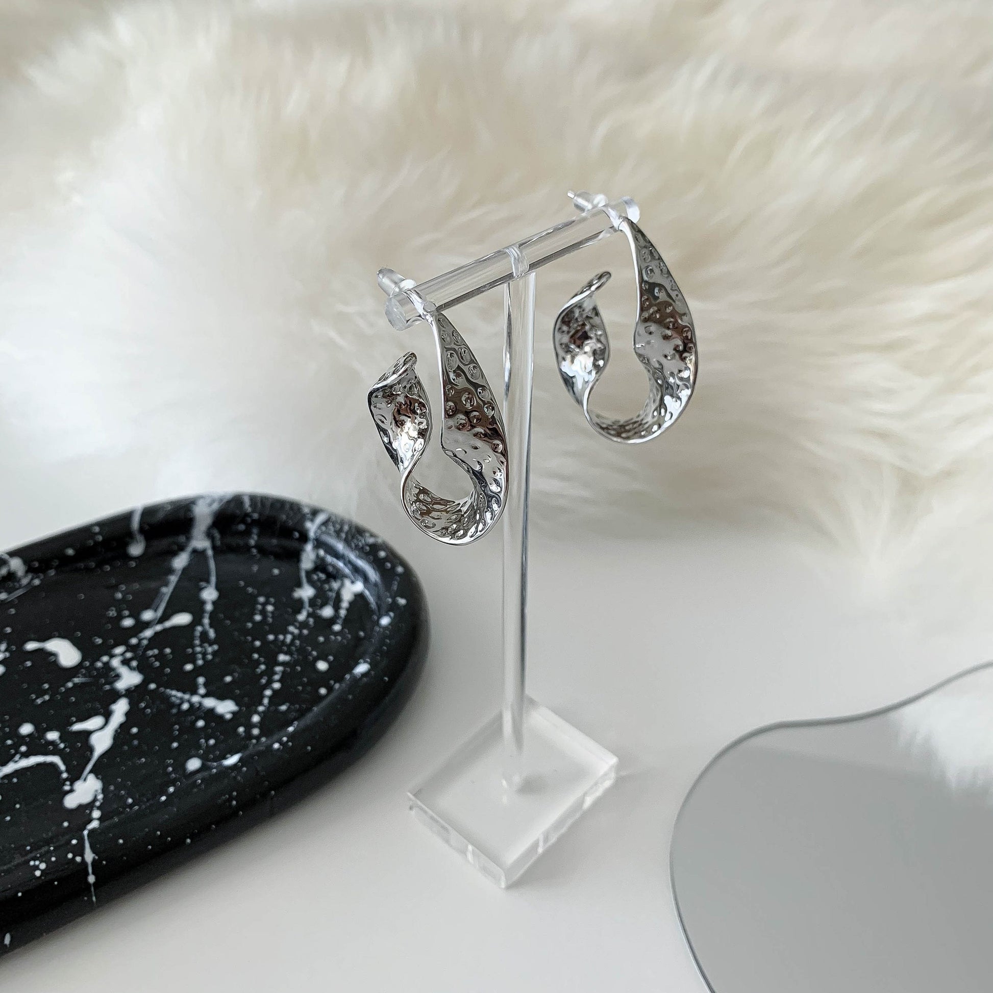 Twisted Hoop Earrings